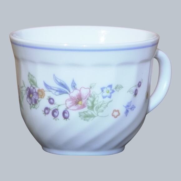 Arcopal France Victoria Coffee Teacups Set of 6 Vintage 1990s Floral White EUC - Picture 3 of 10